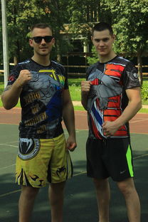 米兰体育官网平台-西甲球队体能监测辅助下的个性化训练调整实践,职业球员西甲球队