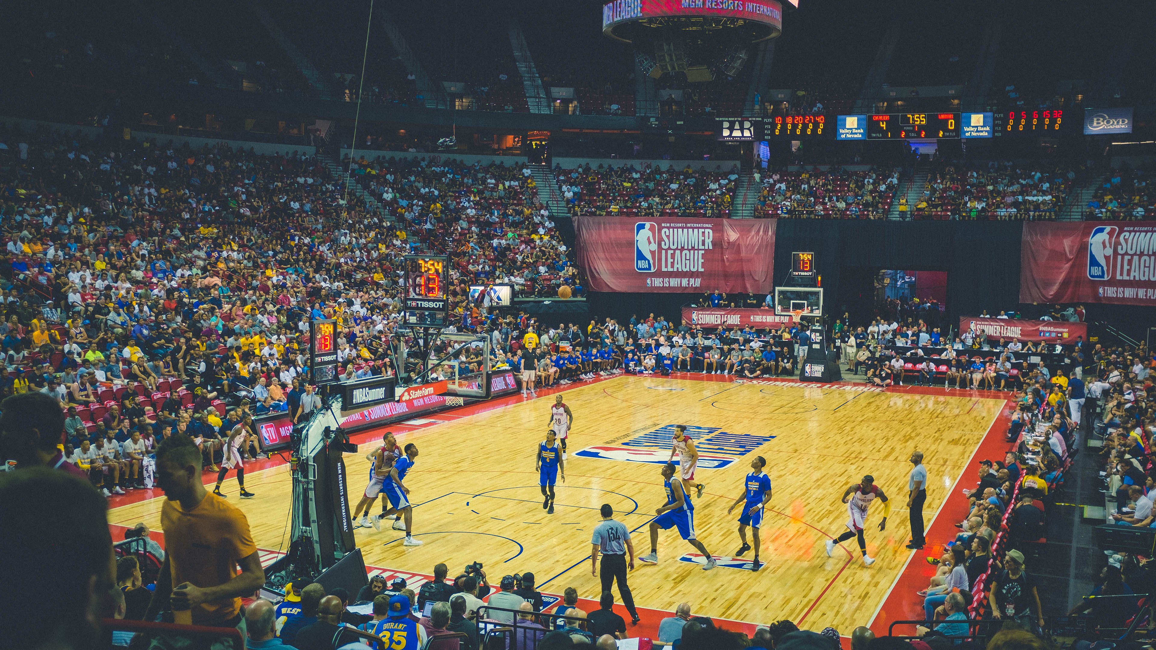 德甲比赛攻防节奏明显提升